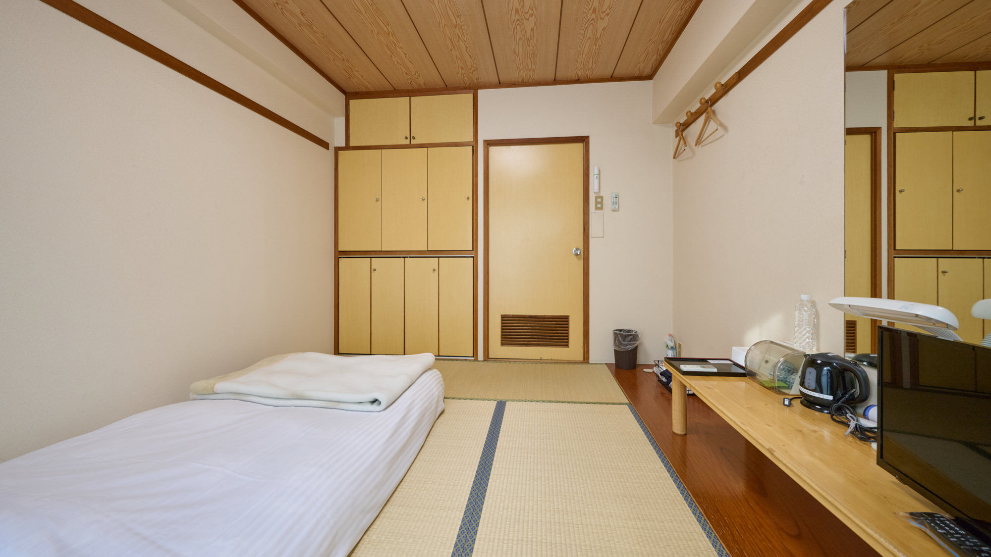 ◇【別館ワコー：和室6畳】バストイレ付