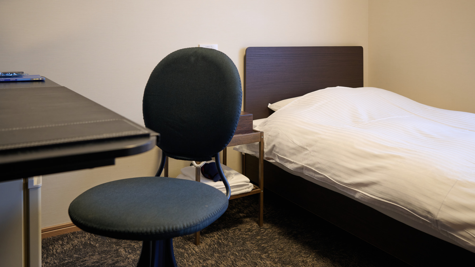 ◆【本館和陽館：洋室６畳