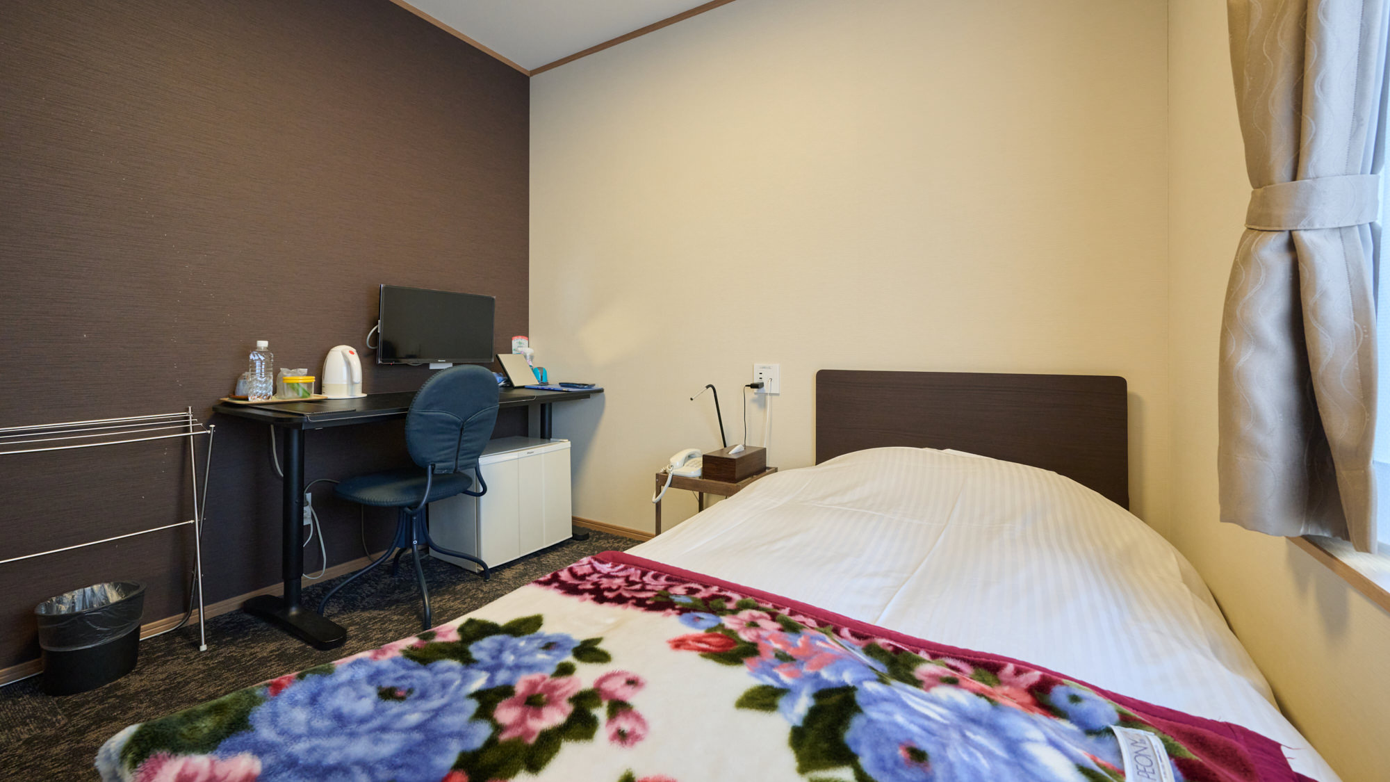 ◆【本館和陽館：洋室６畳