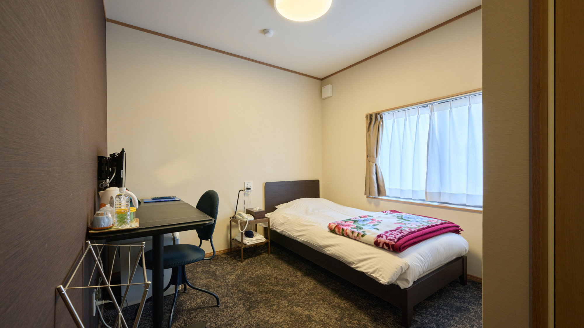 ◆【本館和陽館：洋室６畳