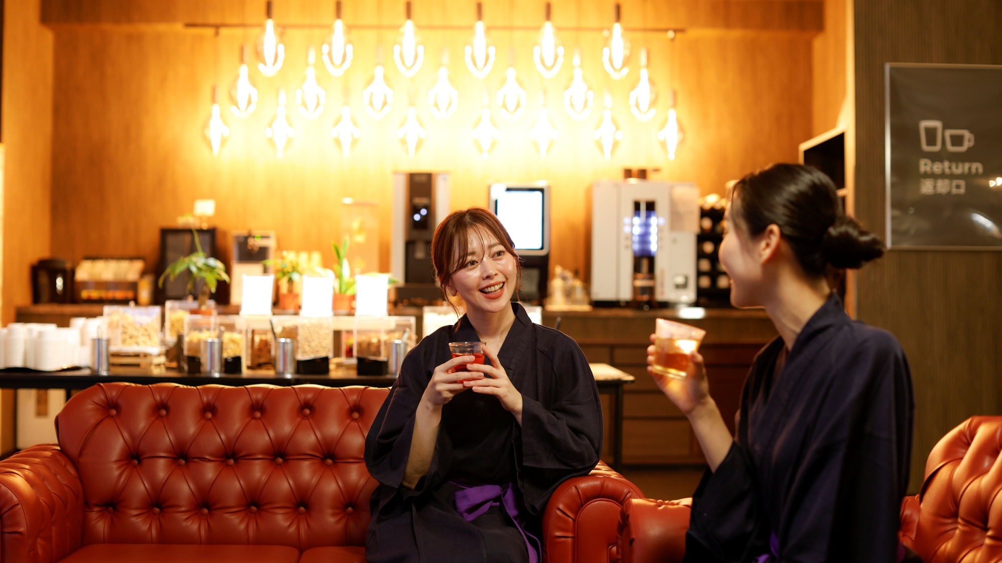 【さき楽15】夏遊びまるごと満喫、ホテルは泊まるだけ｜素泊プラン−ラウンジ利用可