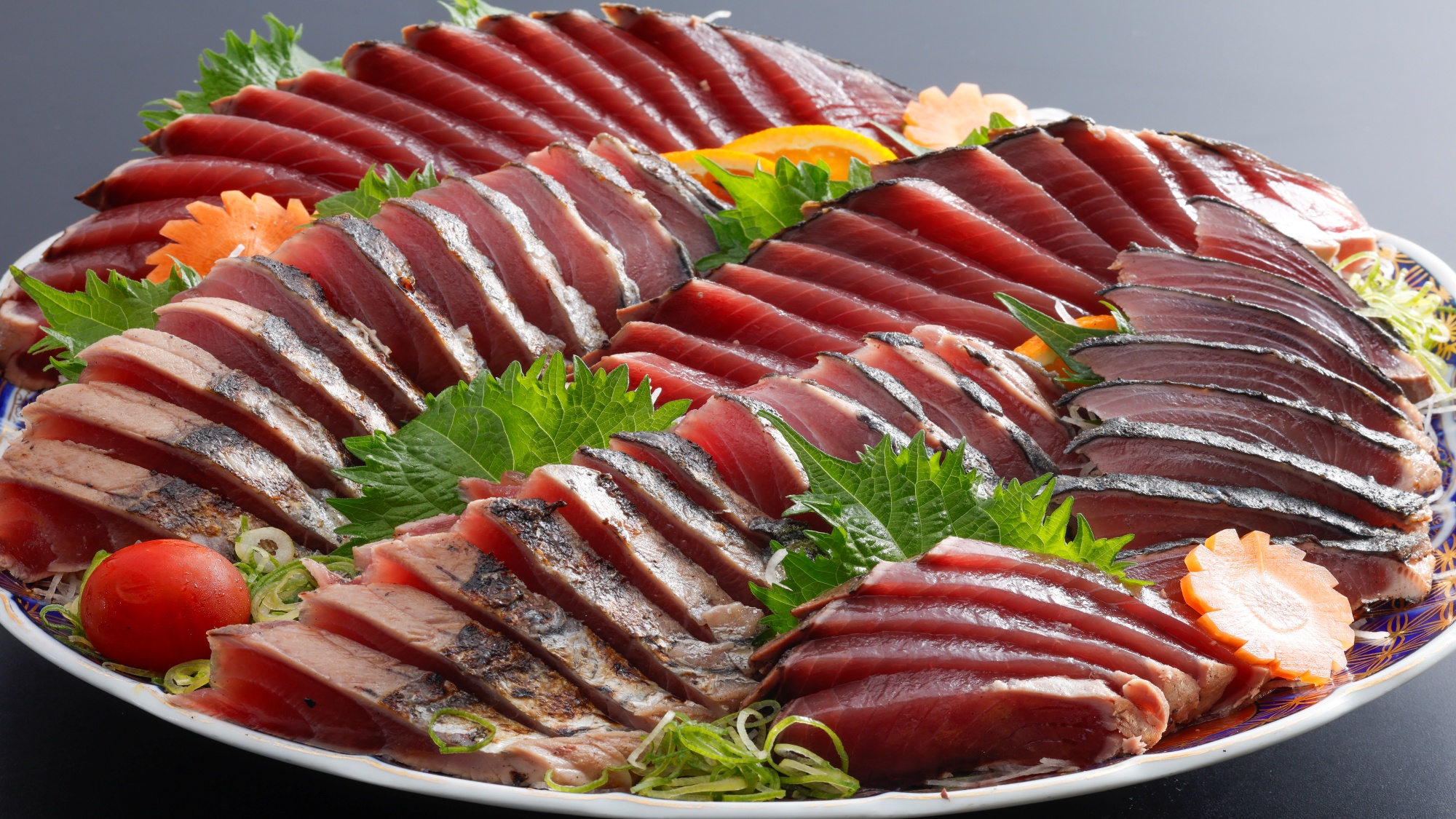 高知・土佐に来たのならかかせない「カツオのたたき」