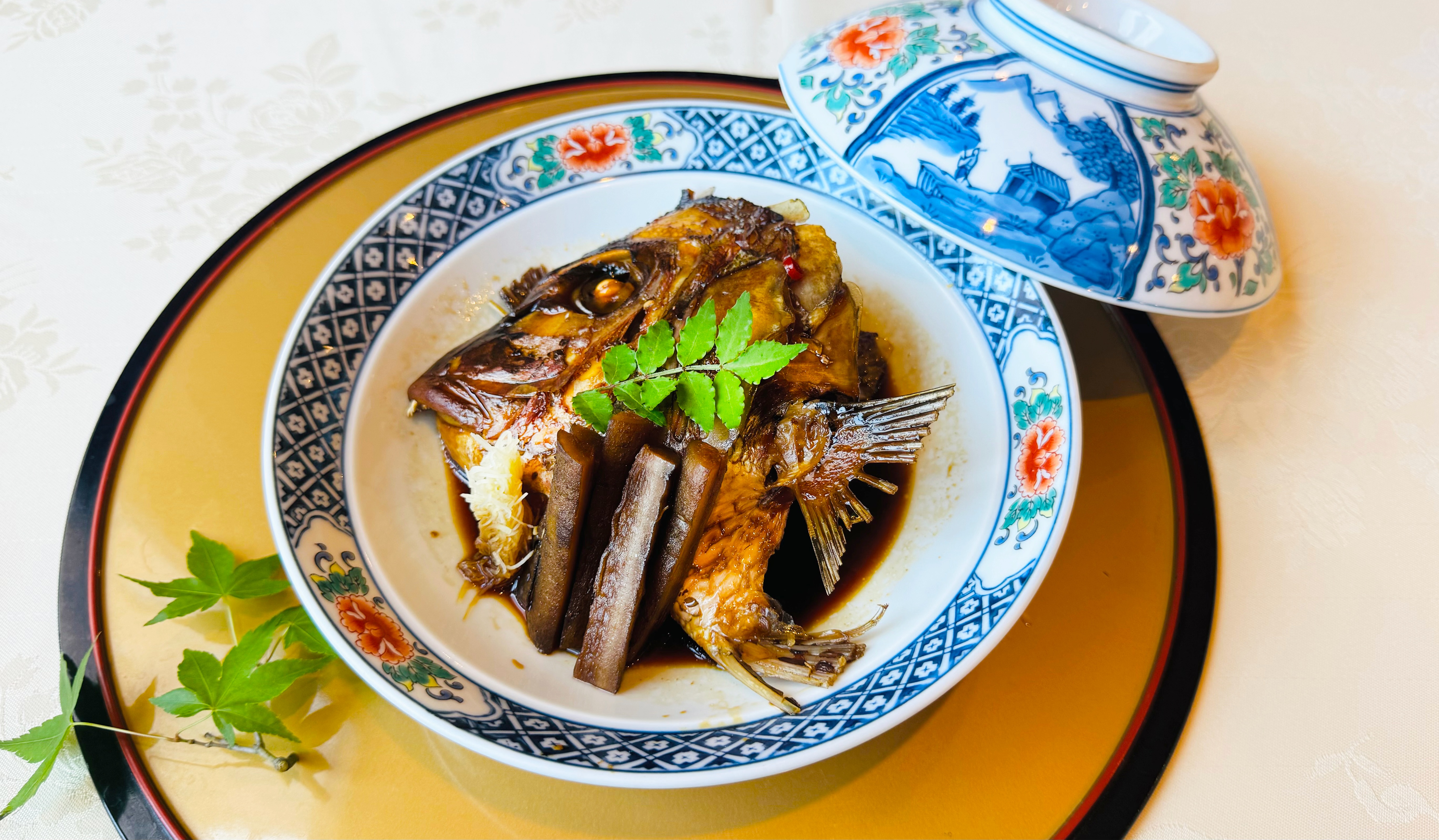 2階 和食処 若潮　「鯛の荒煮」