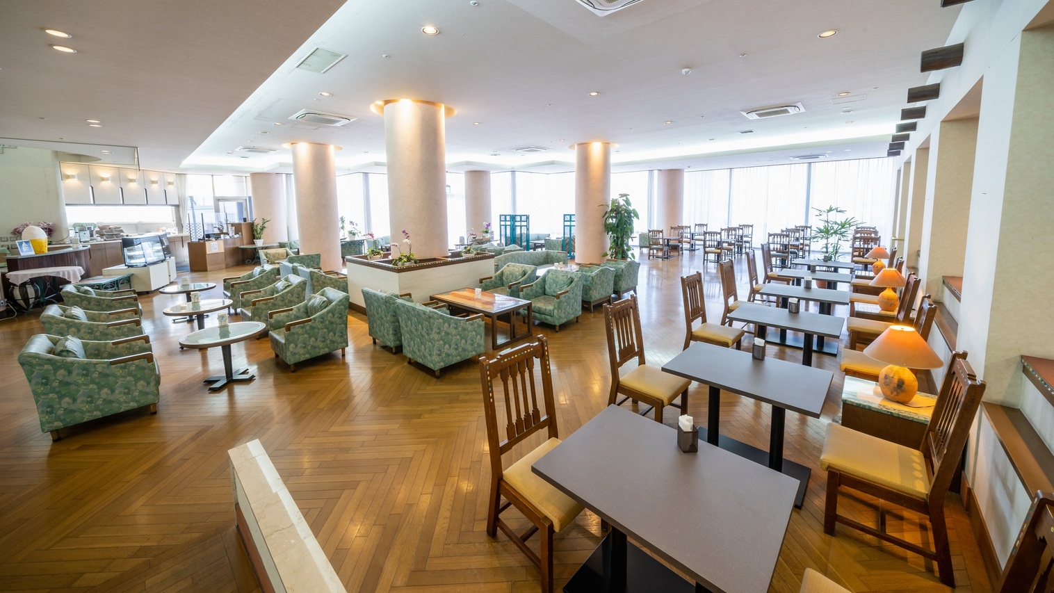 おひとりさま　1名利用　ラウンジでのコーヒー又は紅茶無料券１回付