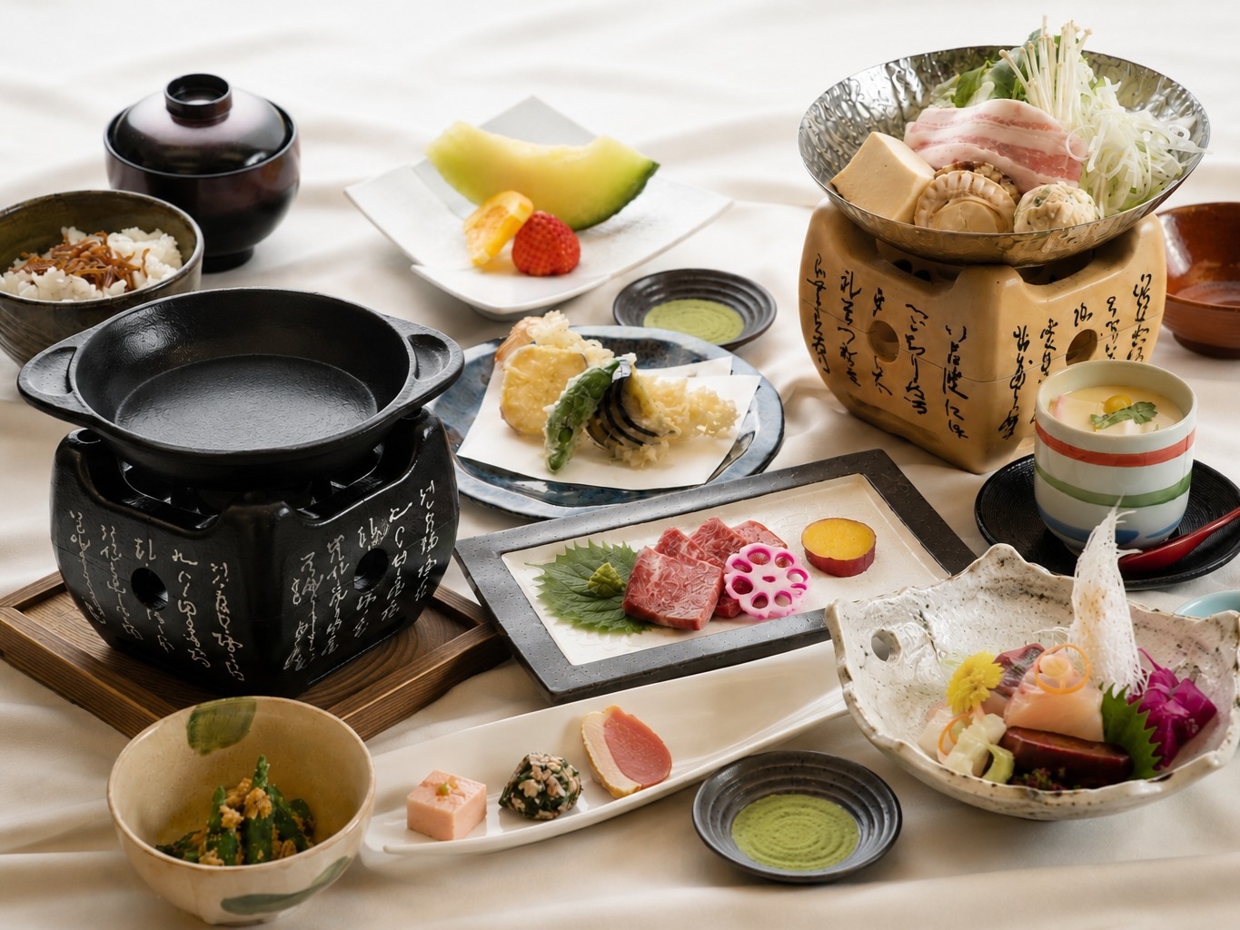 【期間限定】【部屋食プラン】絶景温泉旅館で楽しむ！和の創作＜季節の会席＞【夕朝食付】
