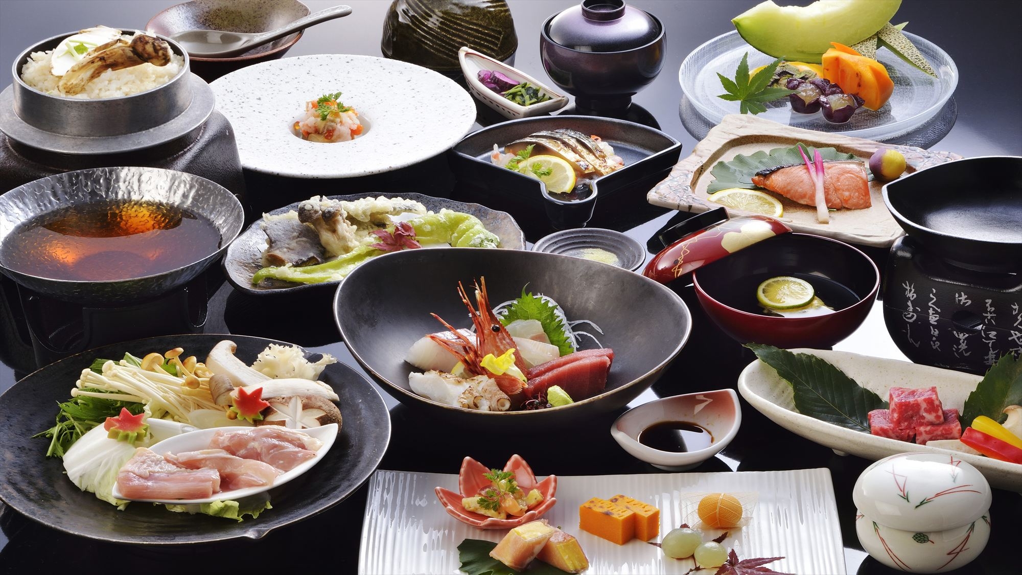 【期間限定】【部屋食プラン】絶景温泉旅館で味わう！和の創作＜匠の極会席＞【夕朝食付】