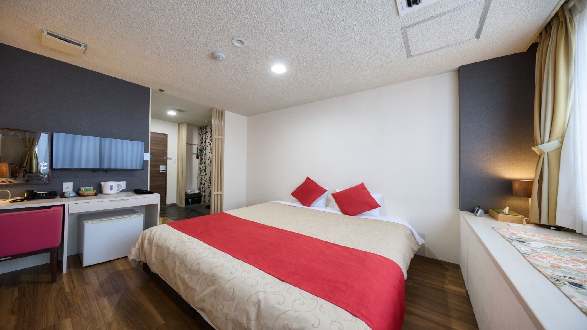 ◆北館6階・7階【コンフォートフロア青龍の森】707 春（洋室ダブル）夜景見える部屋