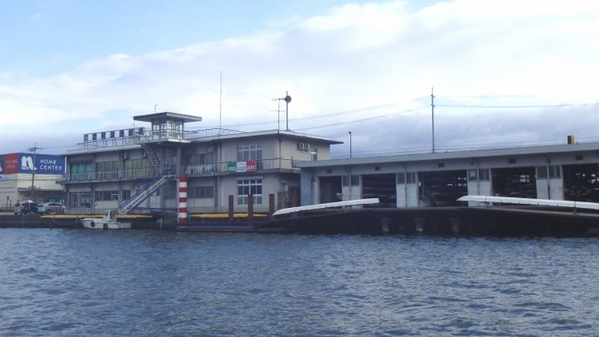 滋賀県立　琵琶湖漕艇場