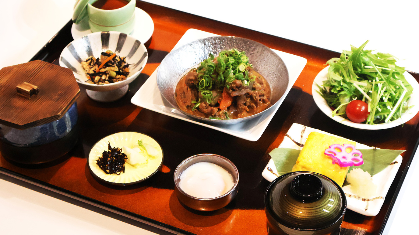 関西味めぐり夕食一例：選べる御膳　どて焼き