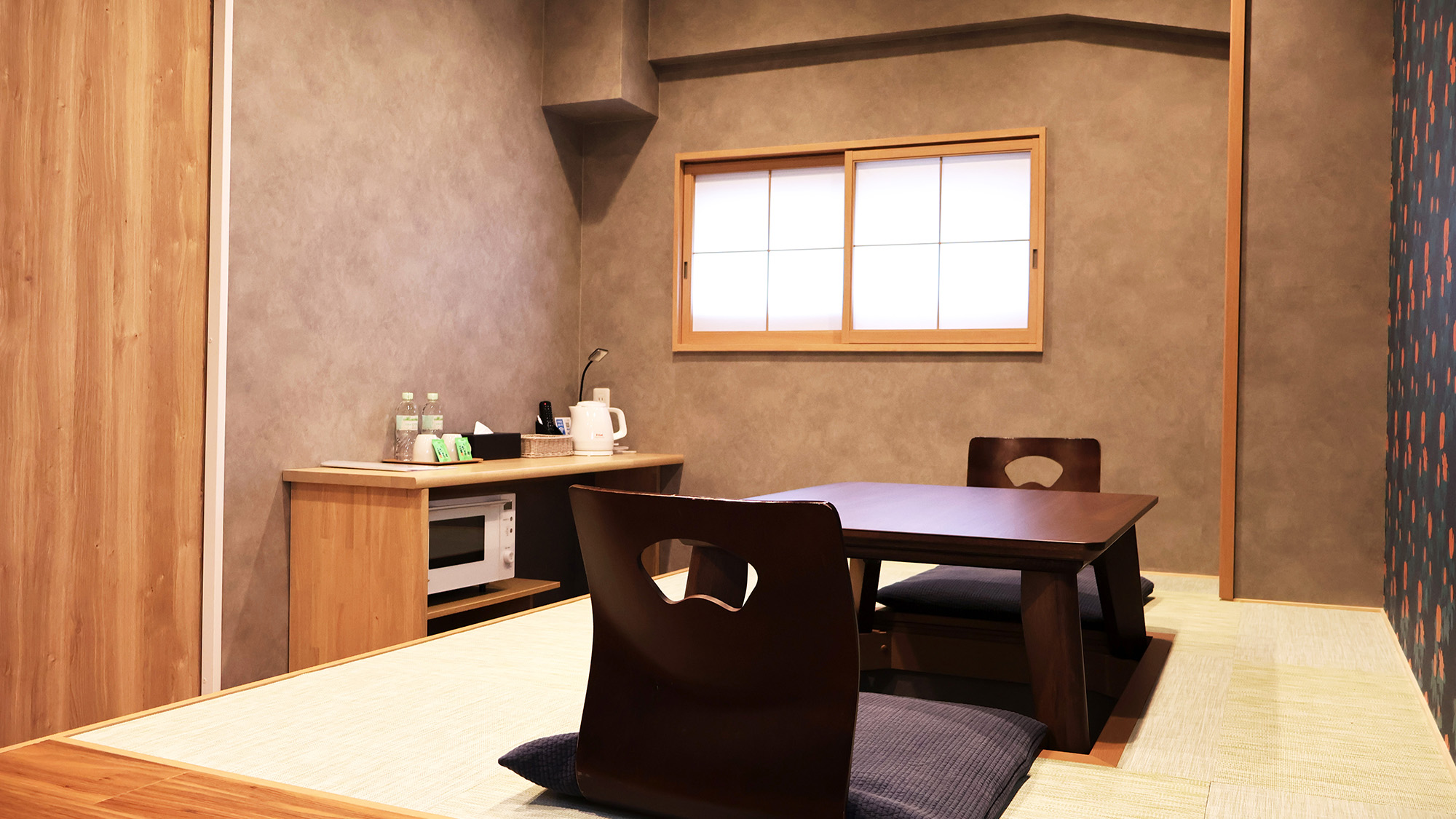 和楽～和モダンスタイルルーム～：和の落ち着きと現代的な機能性を兼ね備えた、1室限定の特別ルームです。