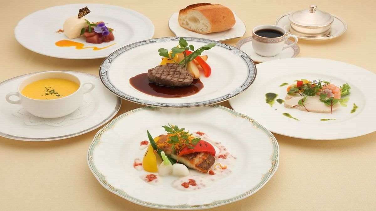 【夜帰りプラン★0泊夕食付】お部屋+フレンチコース+温泉で癒される♪　滞在時間15：00〜22：00