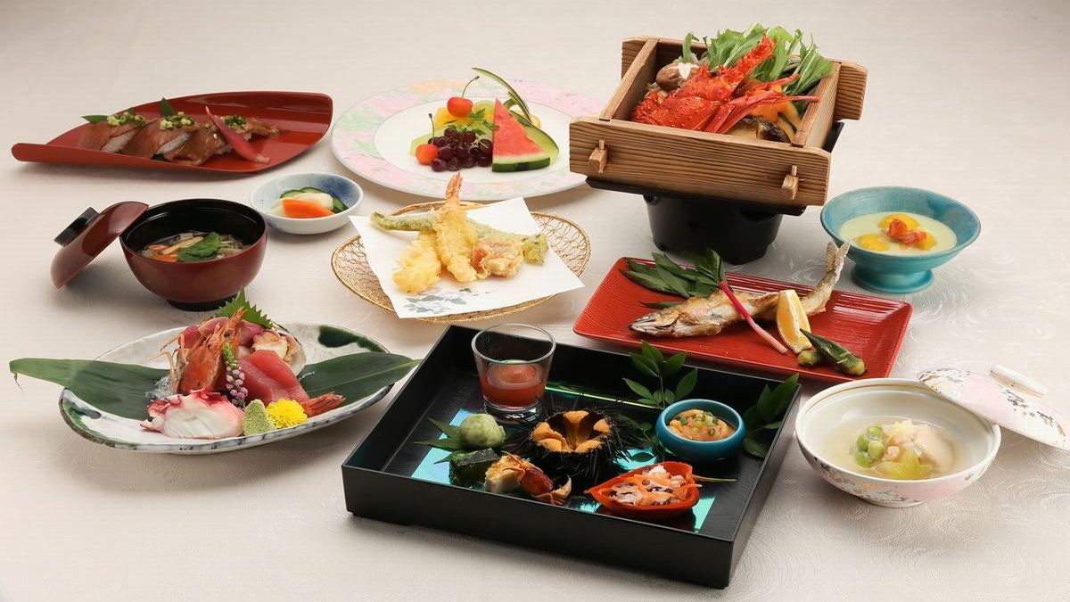 【クレセントＲoyal】会席料理コース一例