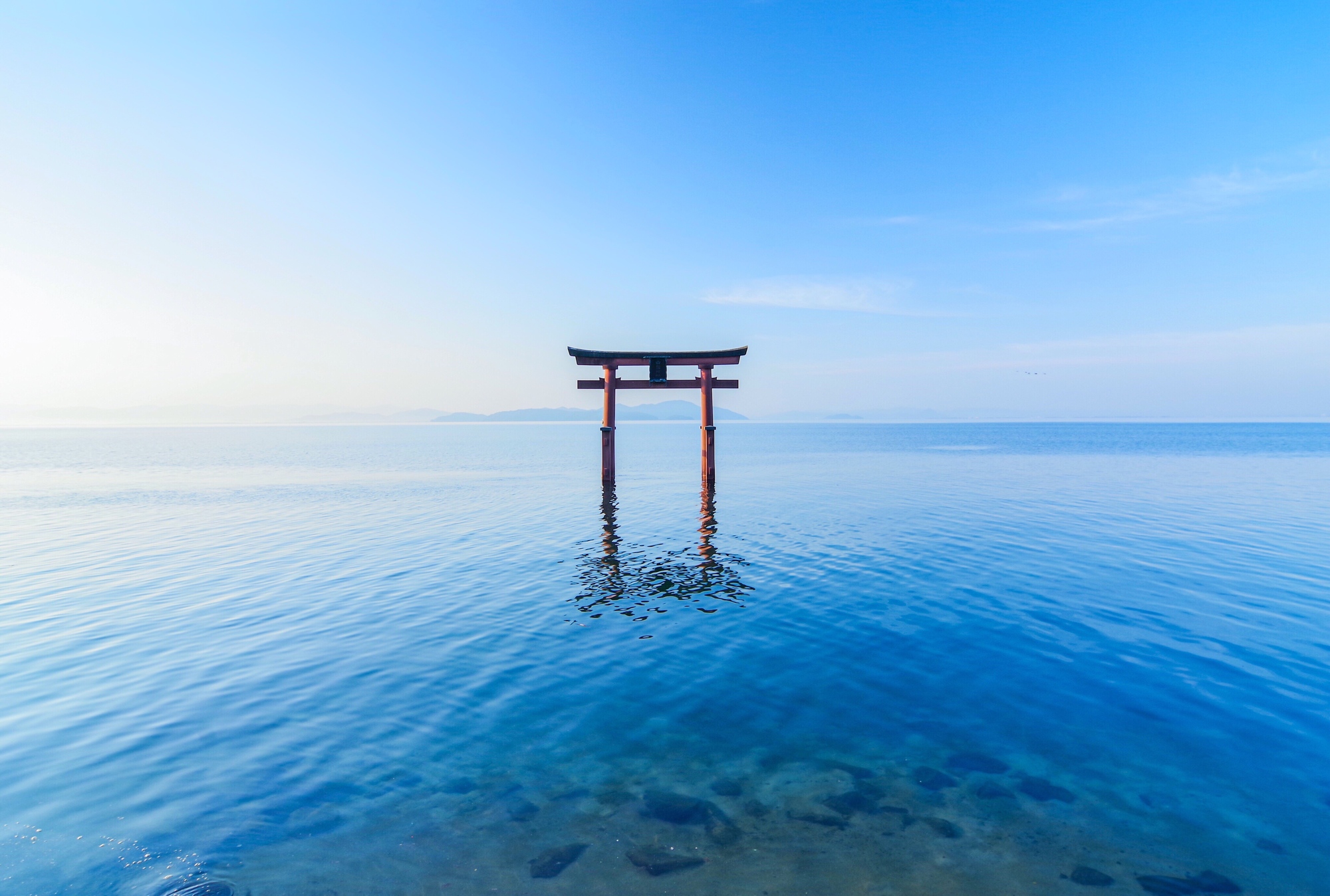 白髭神社の湖中大鳥居