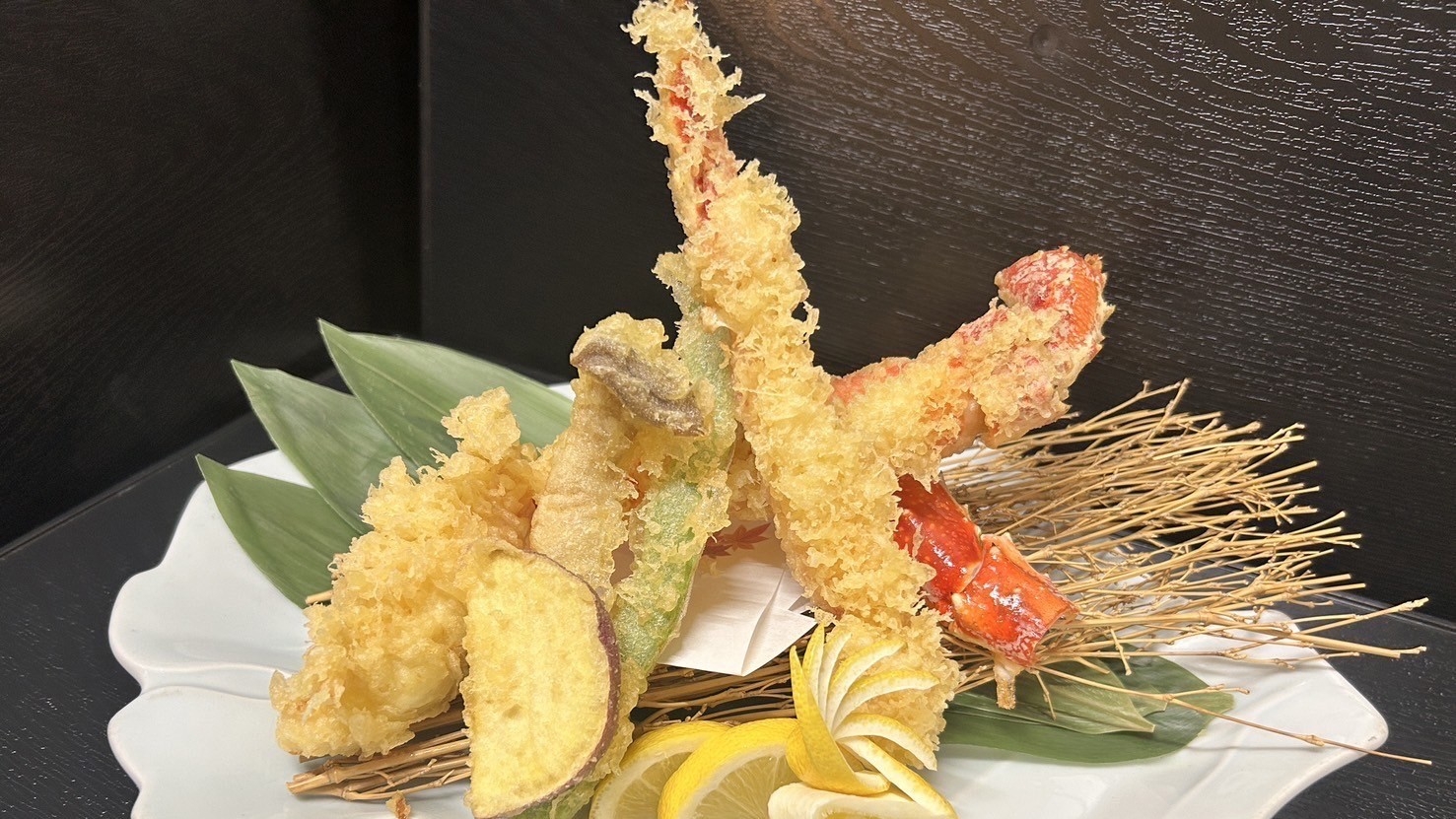 【贅沢／タラバガニ付】タラバガニの足を天ぷらでご用意／夕食はカジュアル6，000円コース