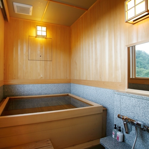 4th and 5th floors: Newly renovated Japanese-Western style room with panoramic bath (60 square meters) [Non-smoking]