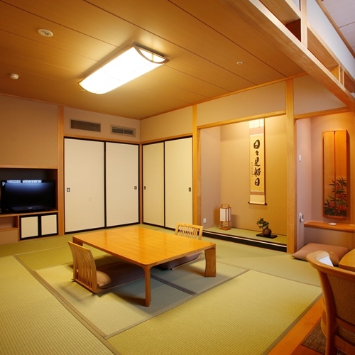 Newly renovated Japanese-Western style room with panoramic bath (90 square meters) [Non-smoking]