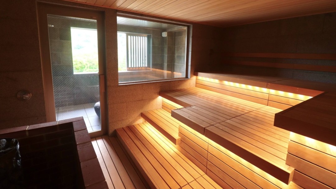 【貸切サウナ「翠山熱波」（有料）】