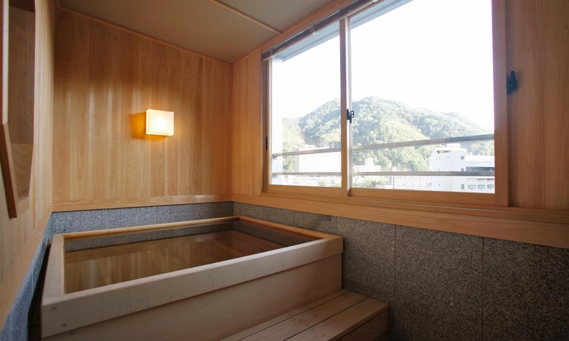 【展望風呂付和洋室（90平米）一例】