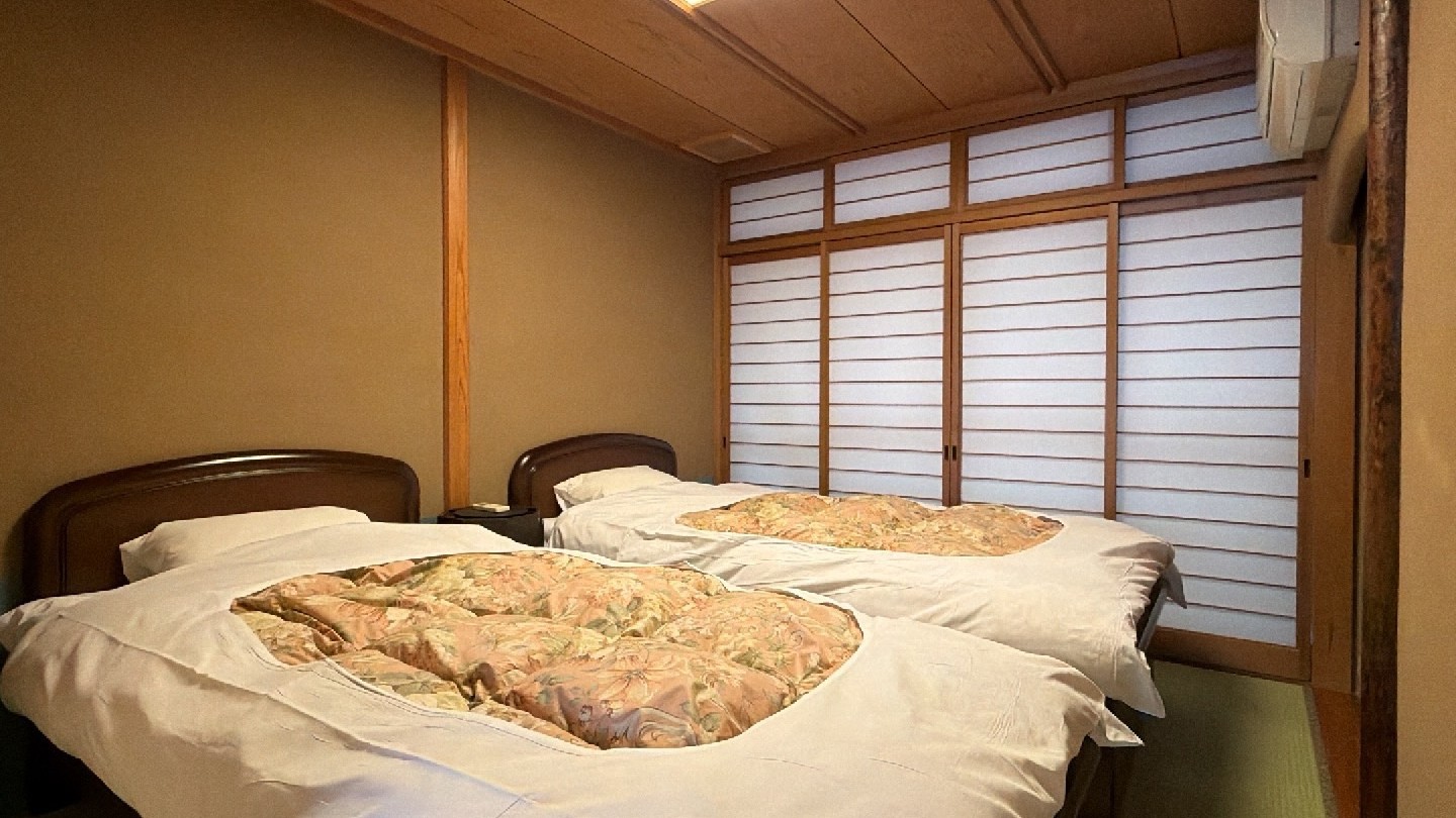 寝室はコンパクトな空間ですので、落ち着いてお休みいただけると評判です。