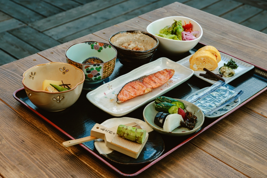 【初夏限定】金箔アイス＆地酒で乾杯！キラキラホタル舞う棚田鑑賞プラン【朝食付】