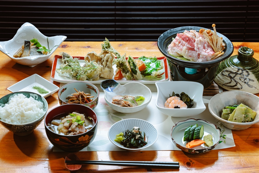 【夕食のみ】女将特製の夕食付プラン♪おにぎり弁当のご予約も（駐車場持込無料）川場田園プラザ至近