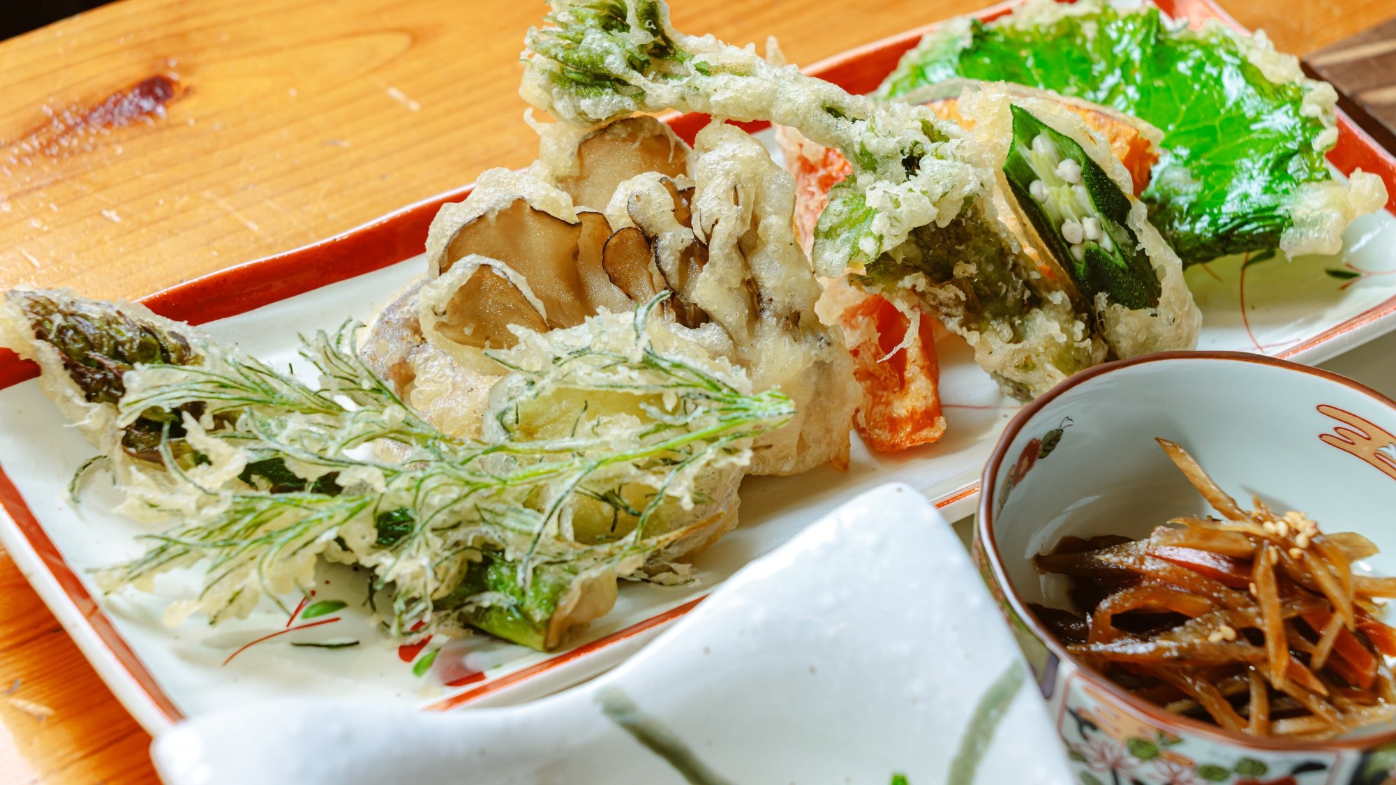 【期間限定】ラベンダーパーク入場割引券付！（夕食付）