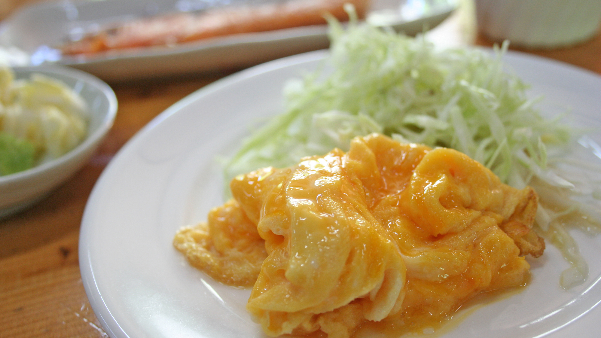 *朝食一例/地場産の魚や野菜を使用！栄養バランス満点の朝ごはんで元気な一日を♪