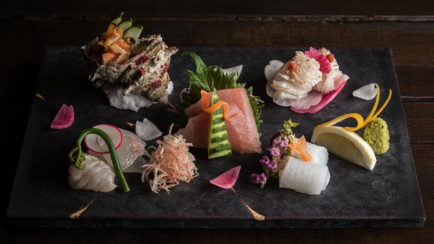 【スペシャル】料理満足度当館No.1『彩-AYA-』日本海の幸を味わう贅沢コース｜和朝食