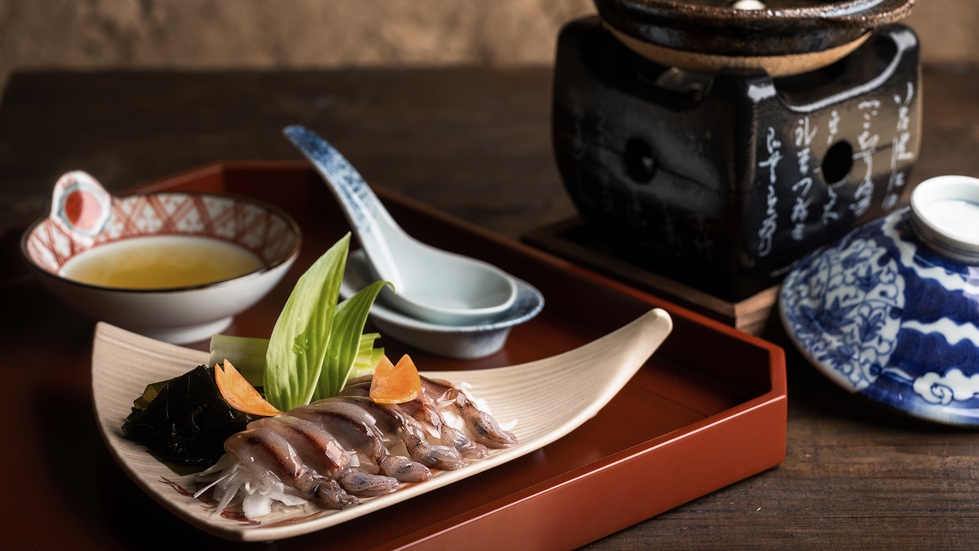 【1泊夕食】＜お日にち限定＞朝はゆったり派のあなたへ♪夜は贅沢コース『彩-AYA-』で至福のひととき