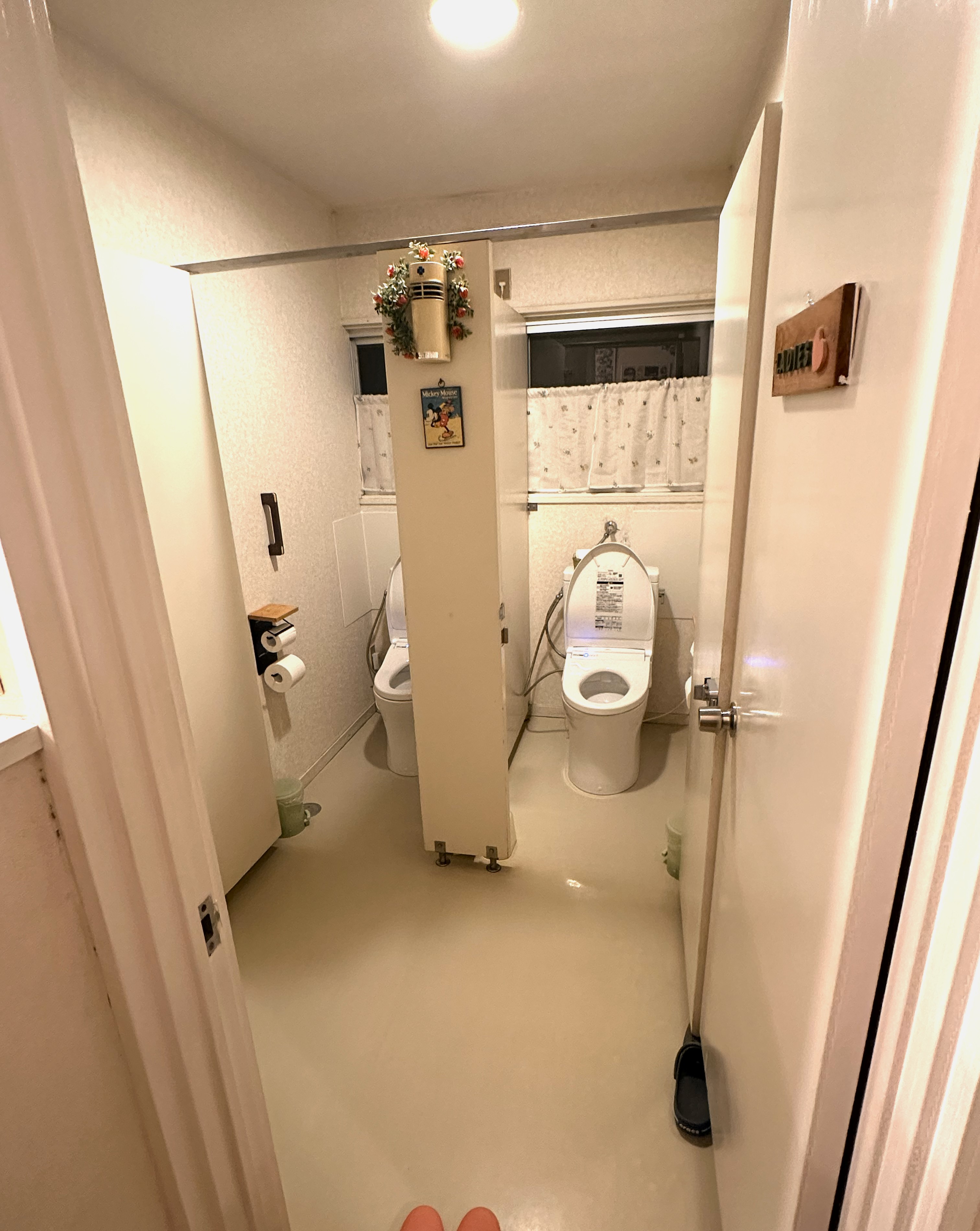 2階女性トイレ