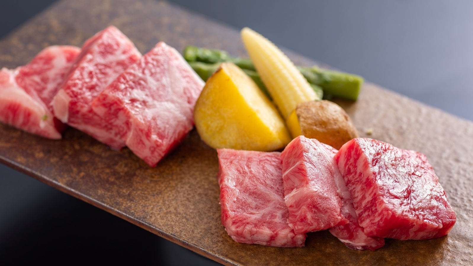 【グレードアップバイキング】但馬牛・活鮑・蟹天から選べるメイン付！大満足グルメステイ☆