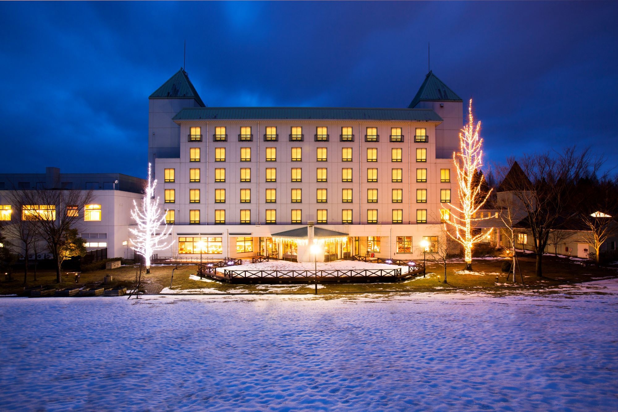 プレミアム会席「舞」〜山海の恵みと雪月花の調〜【日本料理〜華厳〜】