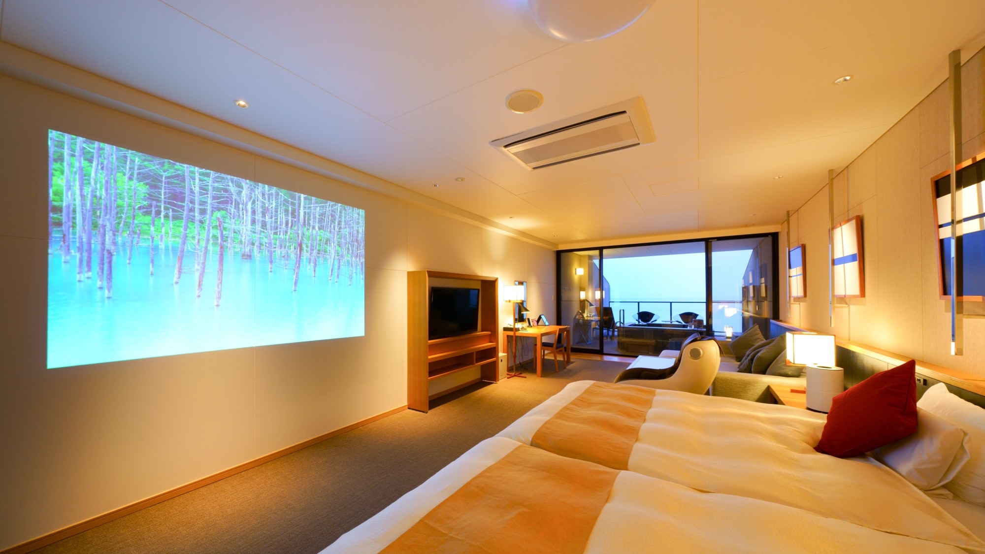 【お盆は天空の露天風呂付客室で温泉三昧！】このお部屋だけの特別会席と選べる朝食付♪１泊２食プラン！