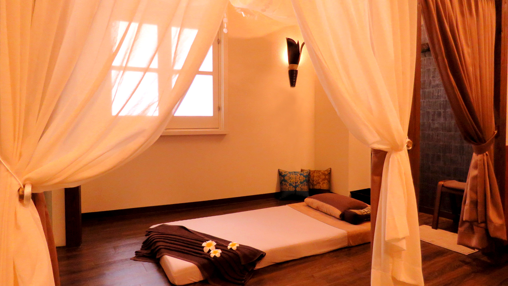 【THE COCOTHAI SPA】　タイ古式マッサージ