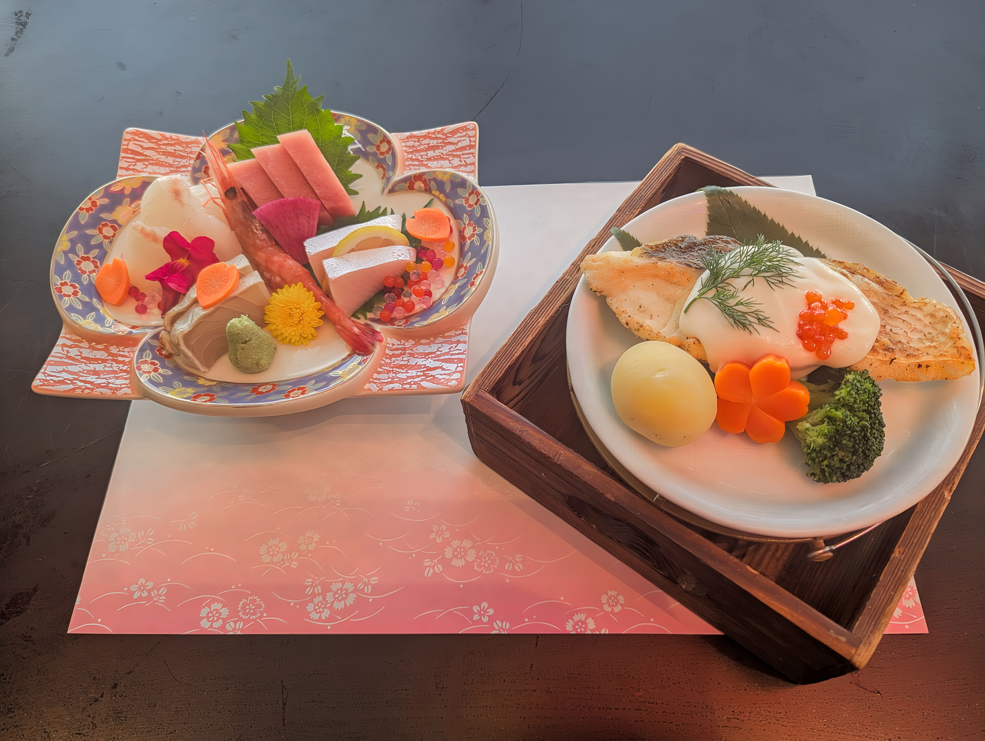 【家族旅行応援】3名からお得なグループ割♪桜鯛の香味焼きと新鮮お刺身のハーフ会席＆バイキング