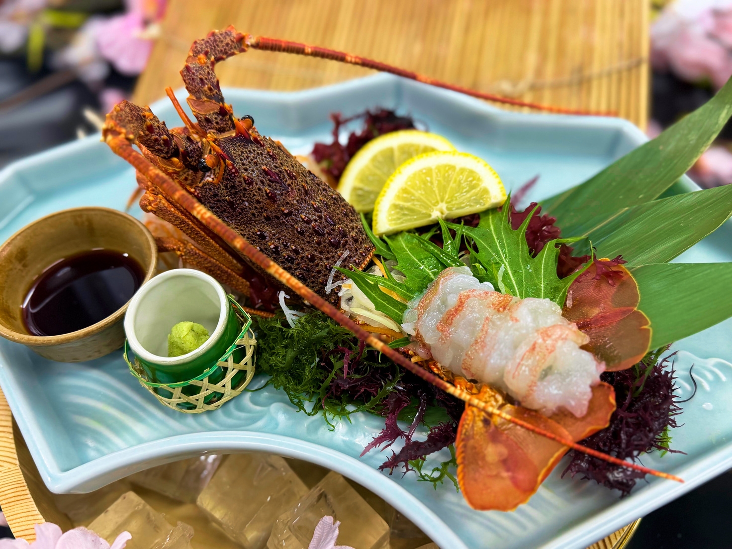 【二食付90分飲み放題】伊勢海老お造りが付く！鮑とキノコのバターステーキハーフ会席と四季彩バイキング