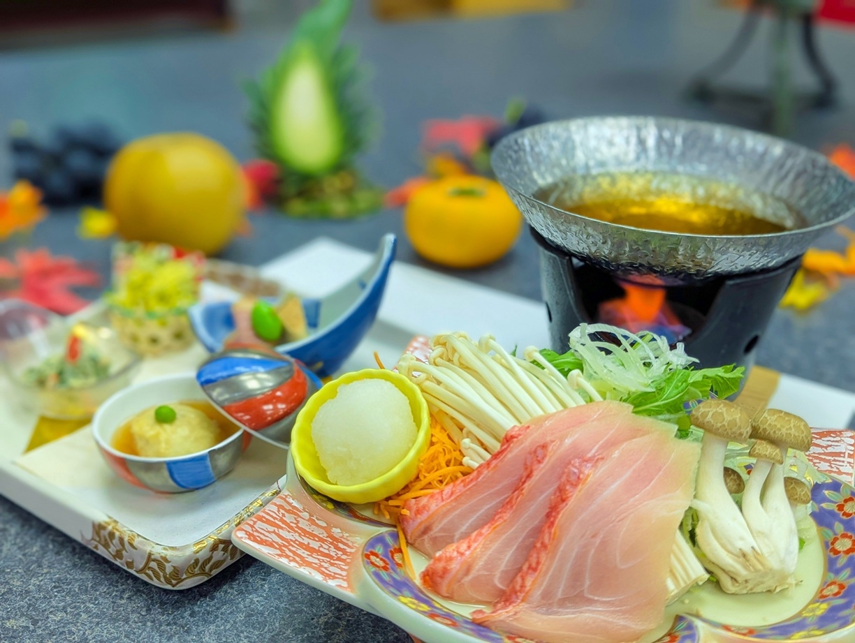 【二食付90分飲み放題付】金目鯛のみぞれ鍋のハーフ会席＆バイキング♪温泉も満喫！