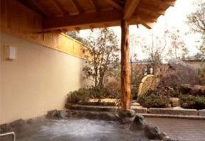 Open-air bath