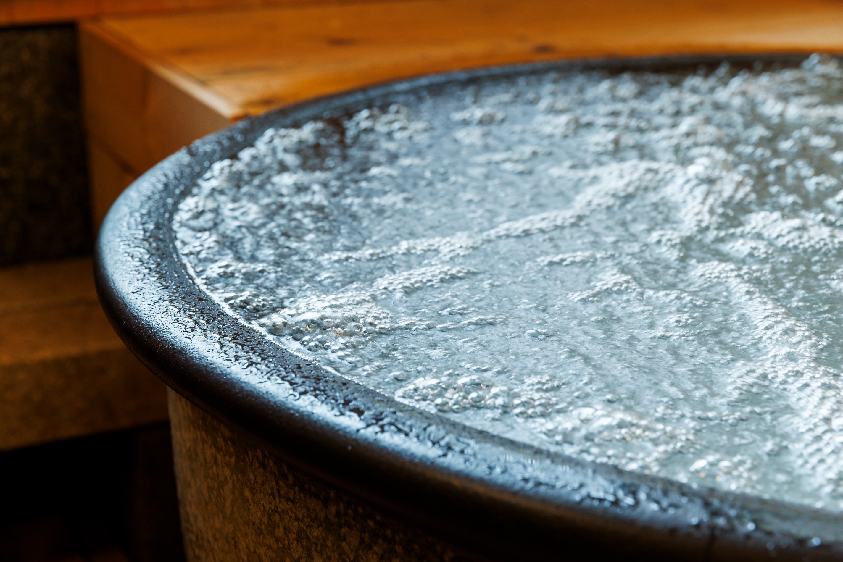 半露天（美泡）風呂付客室【和室＋2ベッド】①