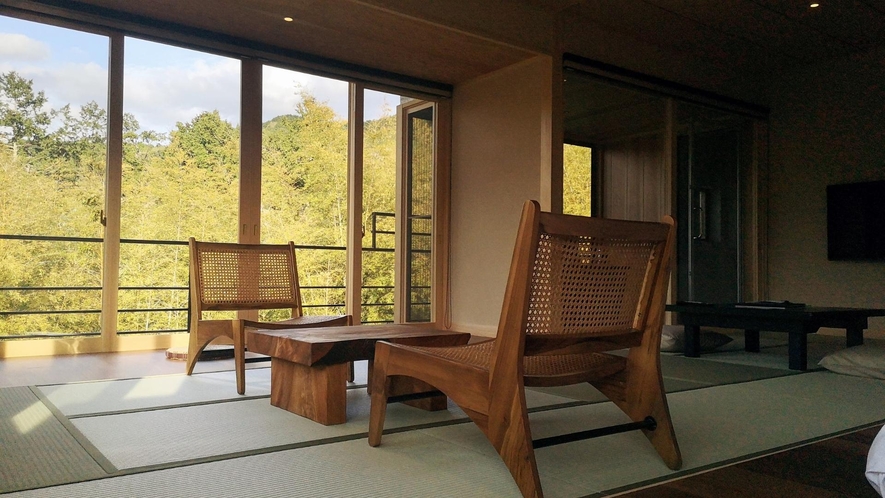 露天風呂付客室＜竹の音＞お好きな場所で、ゆったりと自然の息吹を感じてください