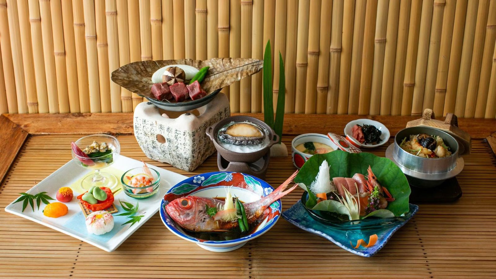 豪華三大食材！金目鯛＆鮑＆牛肉陶板焼き