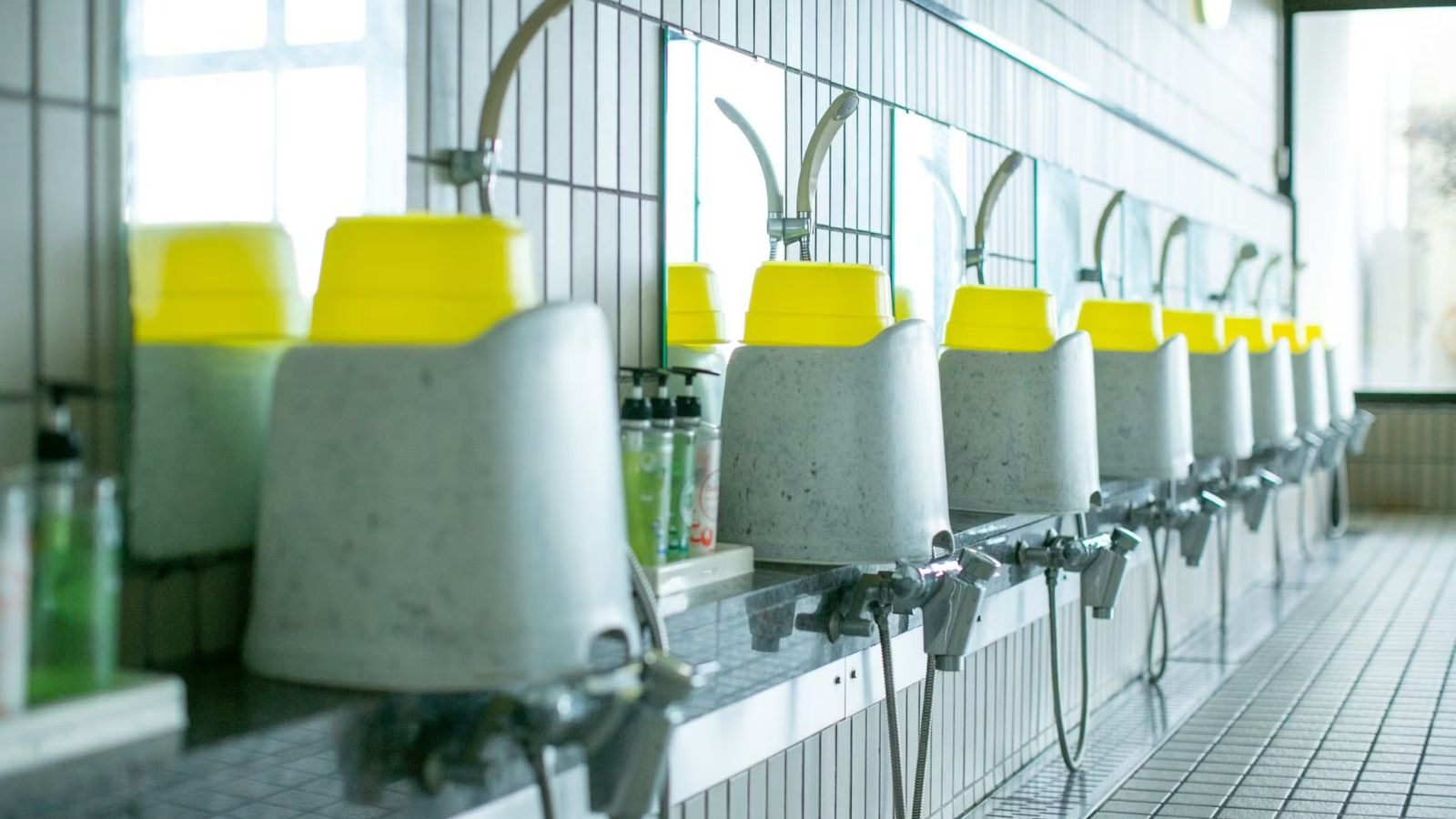 シャワーも多数完備！