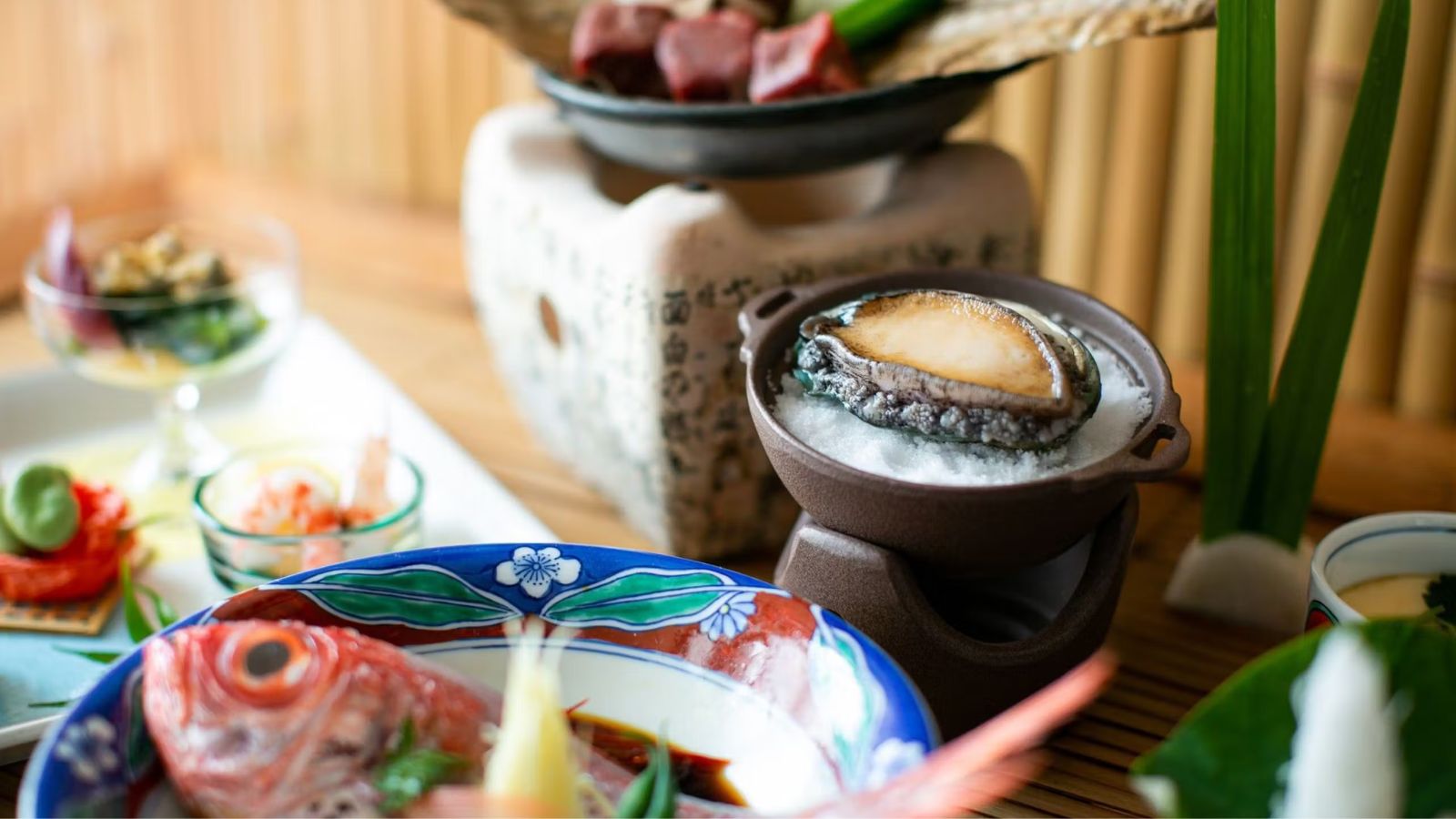 豪華三大食材！金目鯛＆鮑＆牛肉陶板焼き