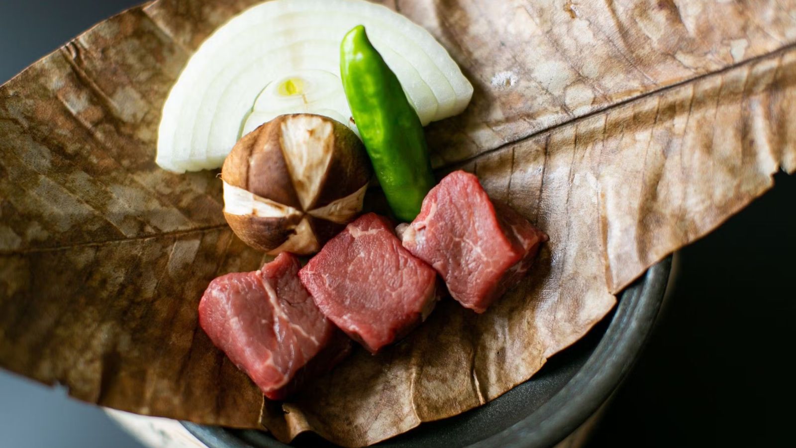 豪華三大食材！金目鯛＆鮑＆牛肉陶板焼き