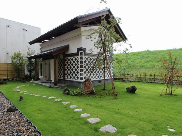 Gallery "Kura" Approach