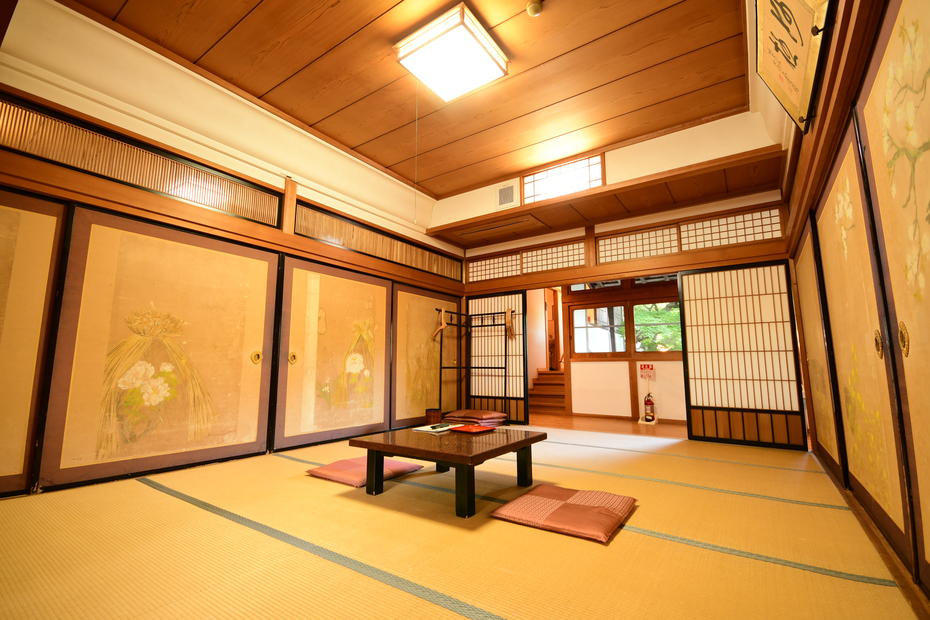 襖仕切り和室12〜15畳（エアコン・Wi-Fi付）一例