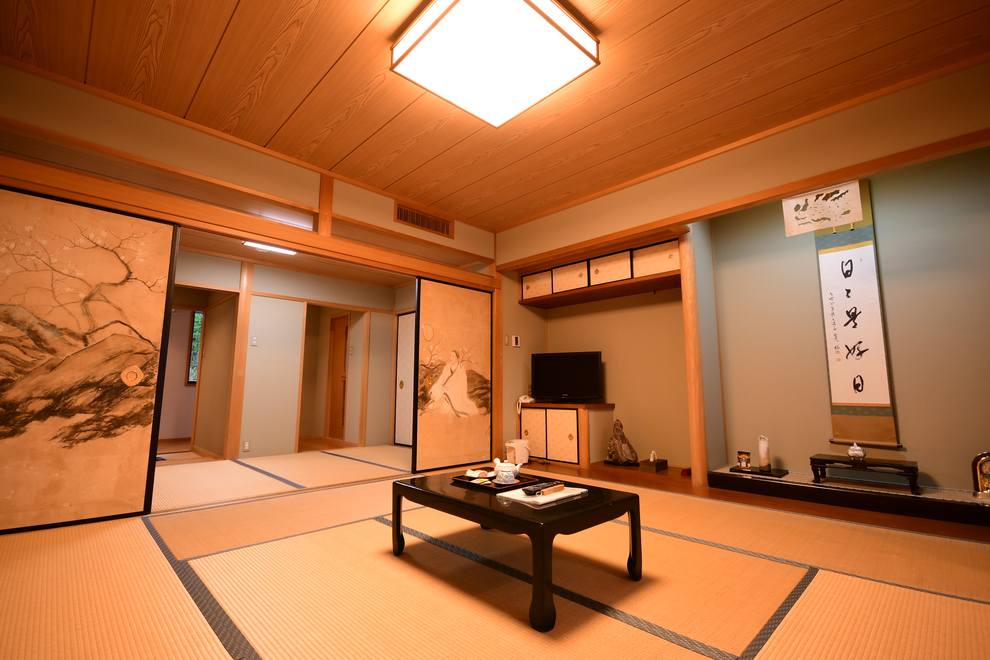 庭側・和室12〜14畳（トイレ・エアコン・Wi-Fi）一例