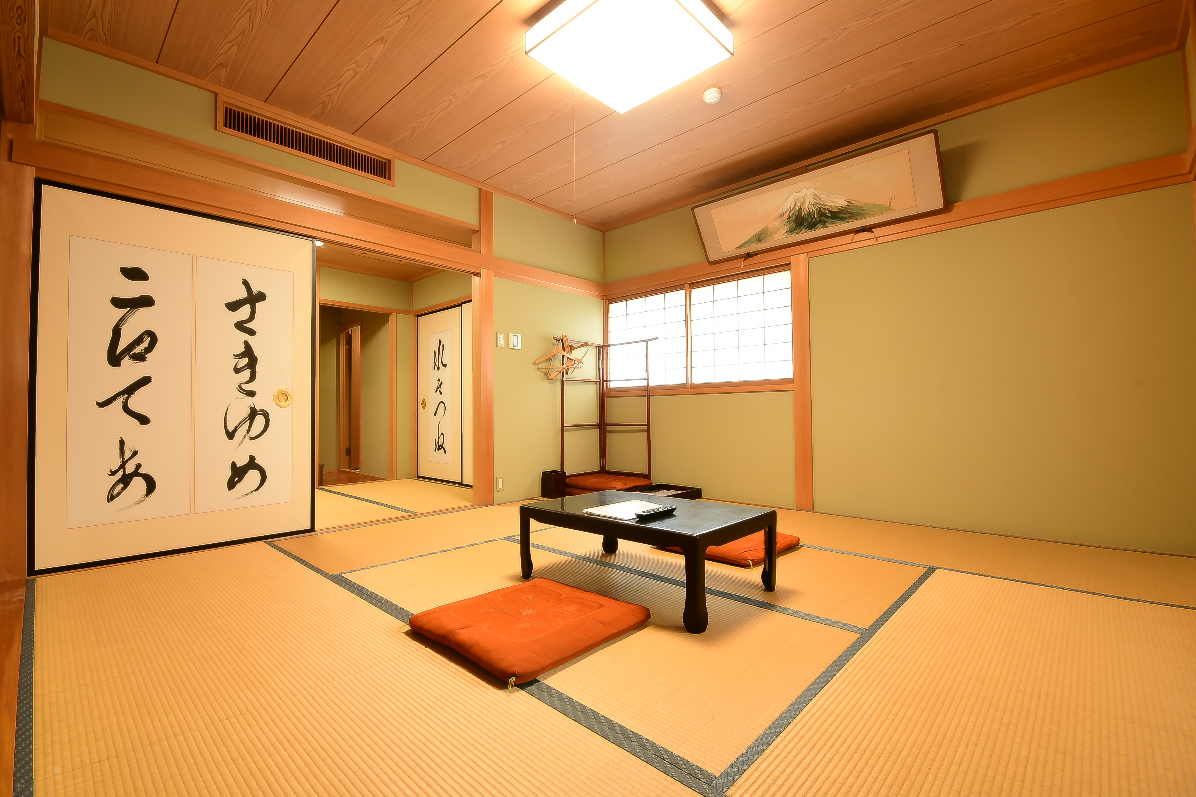 新館和室10畳（トイレ・エアコン・Wi-Fi付）一例