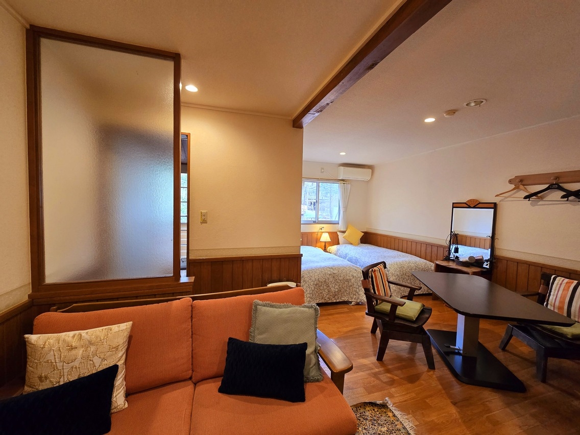 【50歳〜プラン】半露天風呂付きお部屋食室『朝＆夕お部屋食プラン』基本料金より1000円引き