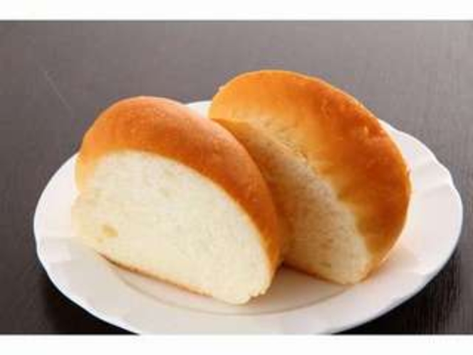17. 朝食のパンは、オープン時から変わらず「金谷ホテル」のオーダーパンを使用。